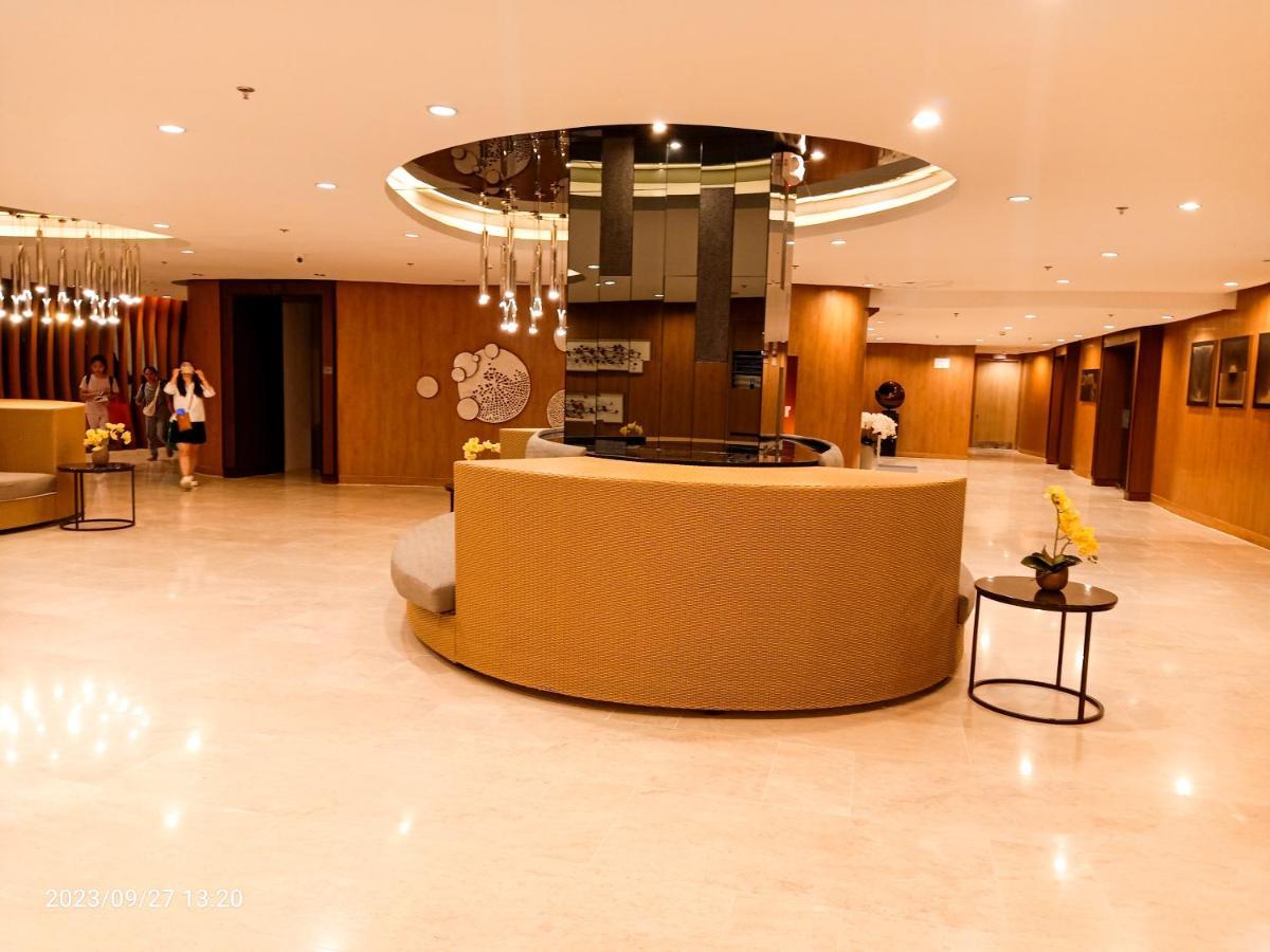 Shore 2 Residences 1Br Deluxe Room In Moa Complex Manila Eksteriør bilde
