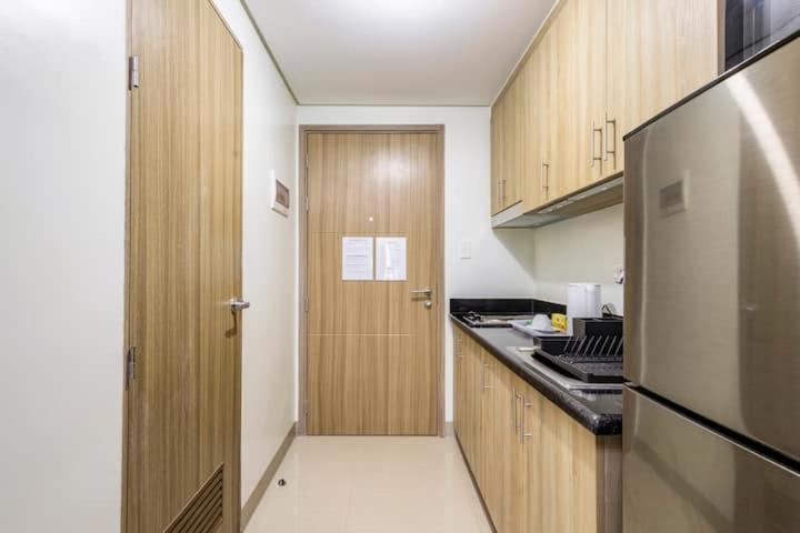Shore 2 Residences 1Br Deluxe Room In Moa Complex Manila Eksteriør bilde