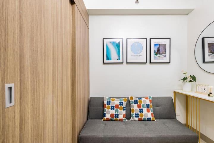Shore 2 Residences 1Br Deluxe Room In Moa Complex Manila Eksteriør bilde