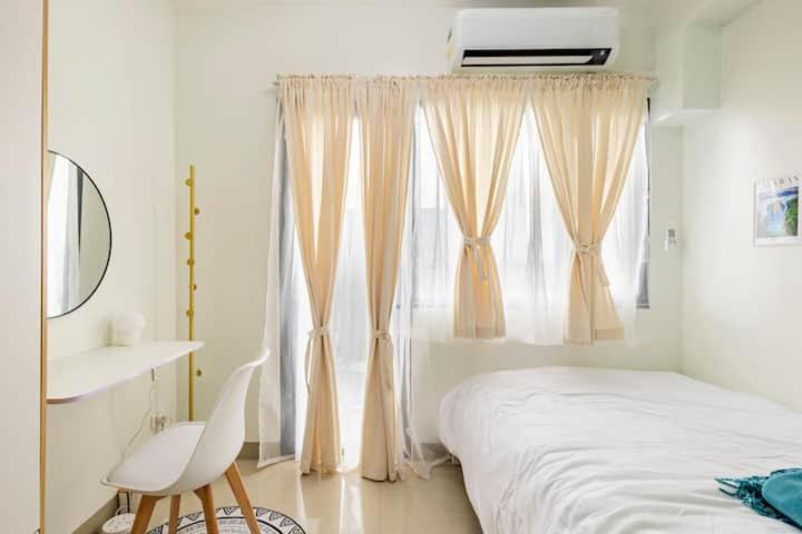 Shore 2 Residences 1Br Deluxe Room In Moa Complex Manila Eksteriør bilde