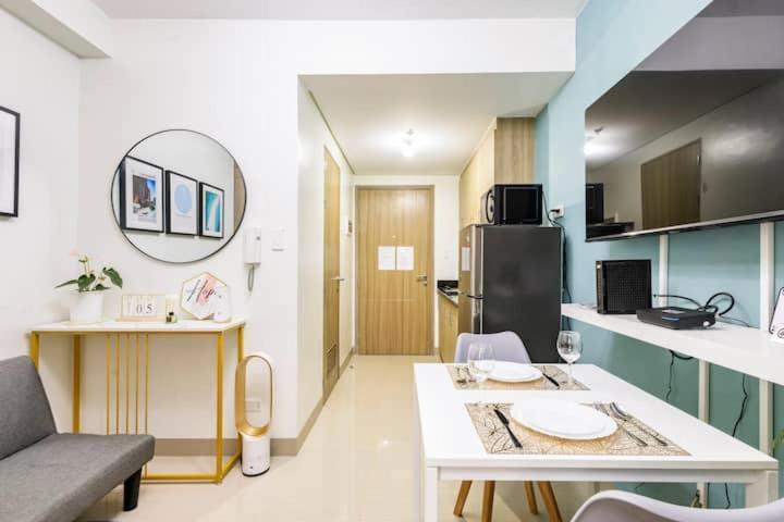 Shore 2 Residences 1Br Deluxe Room In Moa Complex Manila Eksteriør bilde
