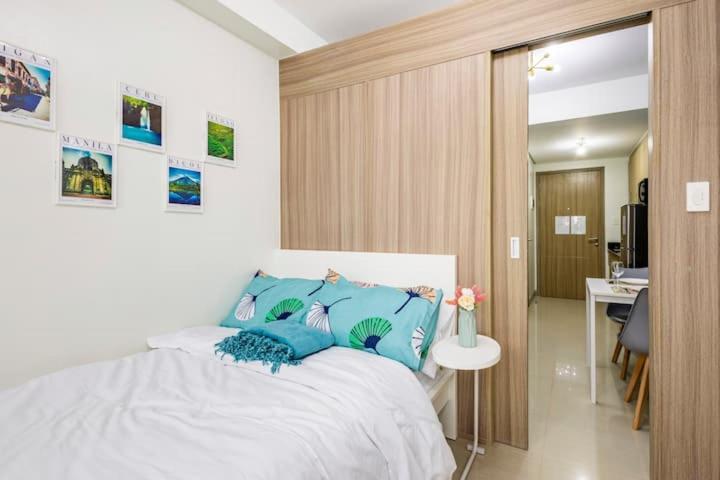 Shore 2 Residences 1Br Deluxe Room In Moa Complex Manila Eksteriør bilde